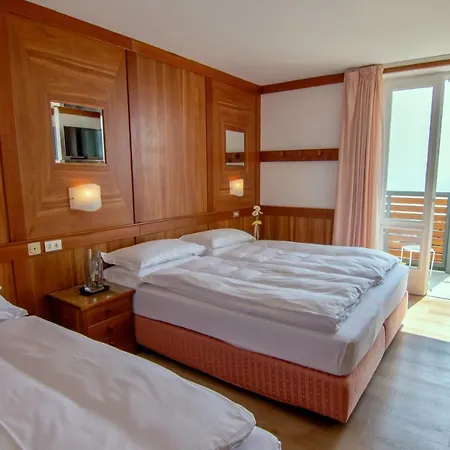 Hotel Miralago Bossico