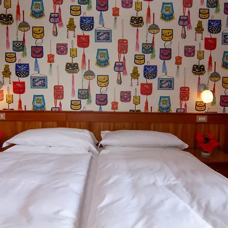 Hotel Miralago 3*