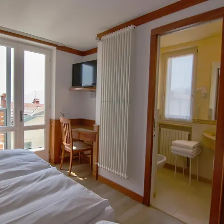 Miralago Hotel