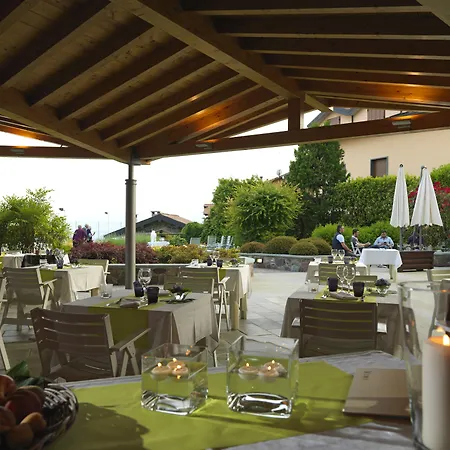 Miralago Hotel