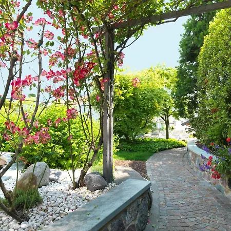 Miralago Hotel Bossico