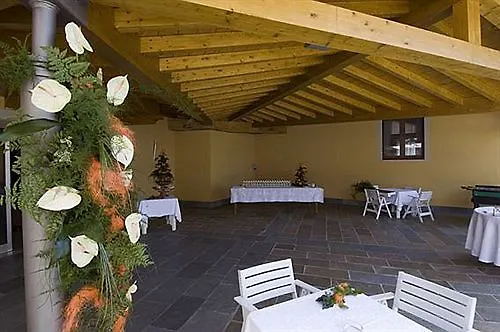 Miralago 3*